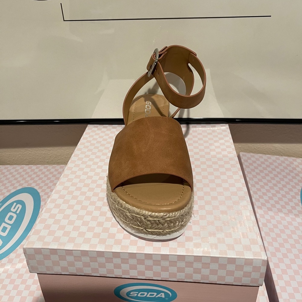 Soda Sandals